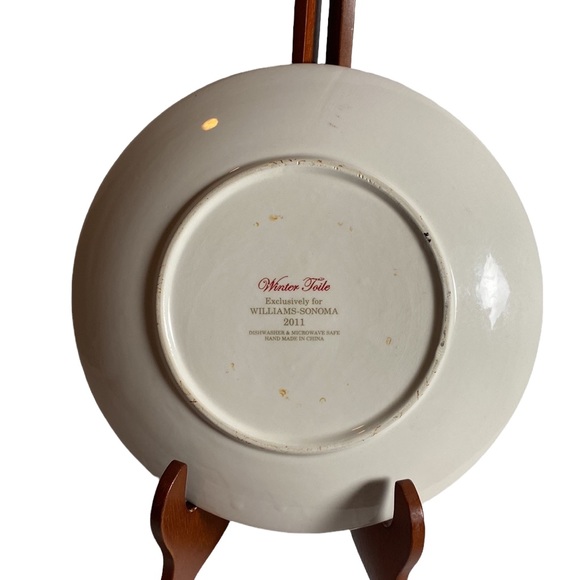 3 William Sonoma Winter Toile 2011 Salad Plates Holly Pomegranate & Poinsettia - Picture 8 of 9